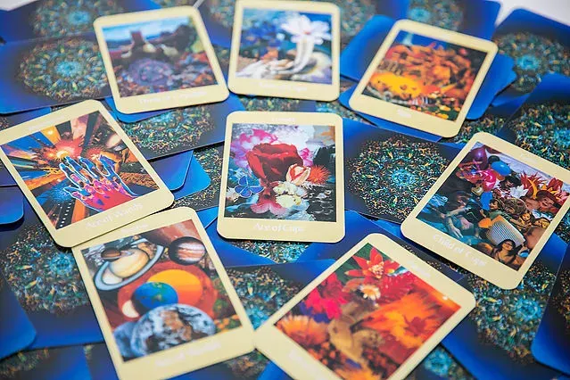 Voyager Tarot Background